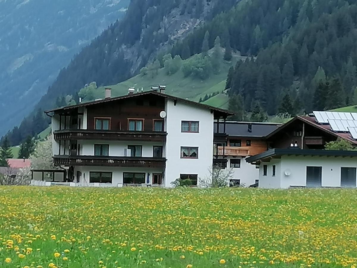 Apart Gschwandthof Sankt Leonhard im Pitztal Bagian luar foto