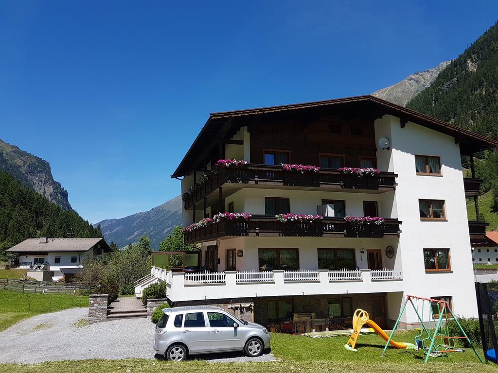 Apart Gschwandthof Sankt Leonhard im Pitztal Bagian luar foto