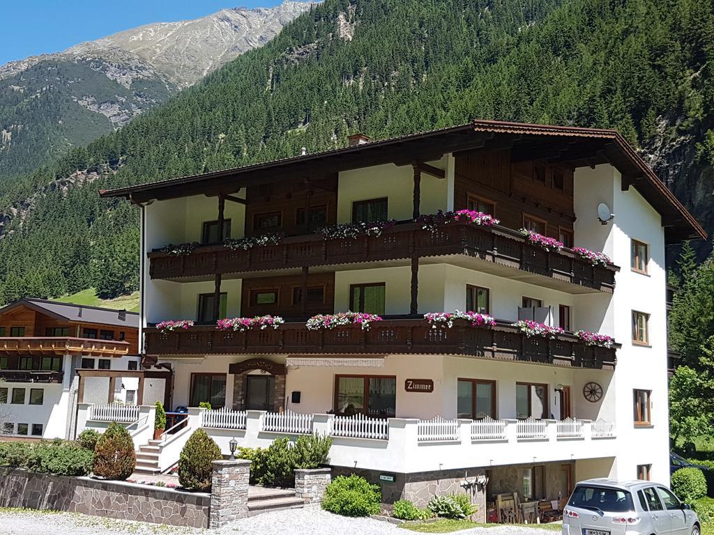 Apart Gschwandthof Sankt Leonhard im Pitztal Bagian luar foto